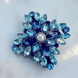 Turquoise rhinestone brooch
